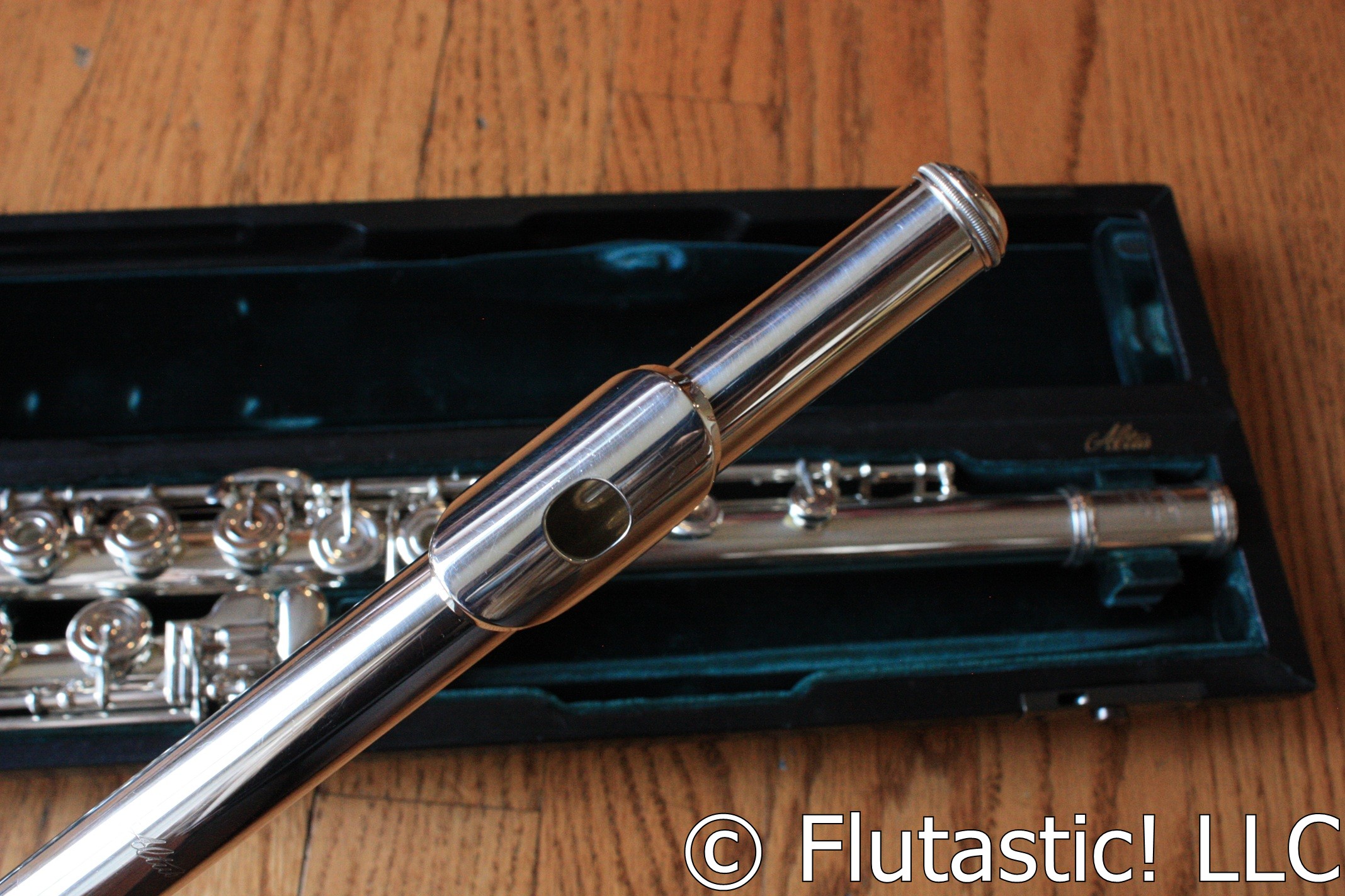 Altus 1507RB Flute-Offset G, B Foot, Britannia Silver - Image 3