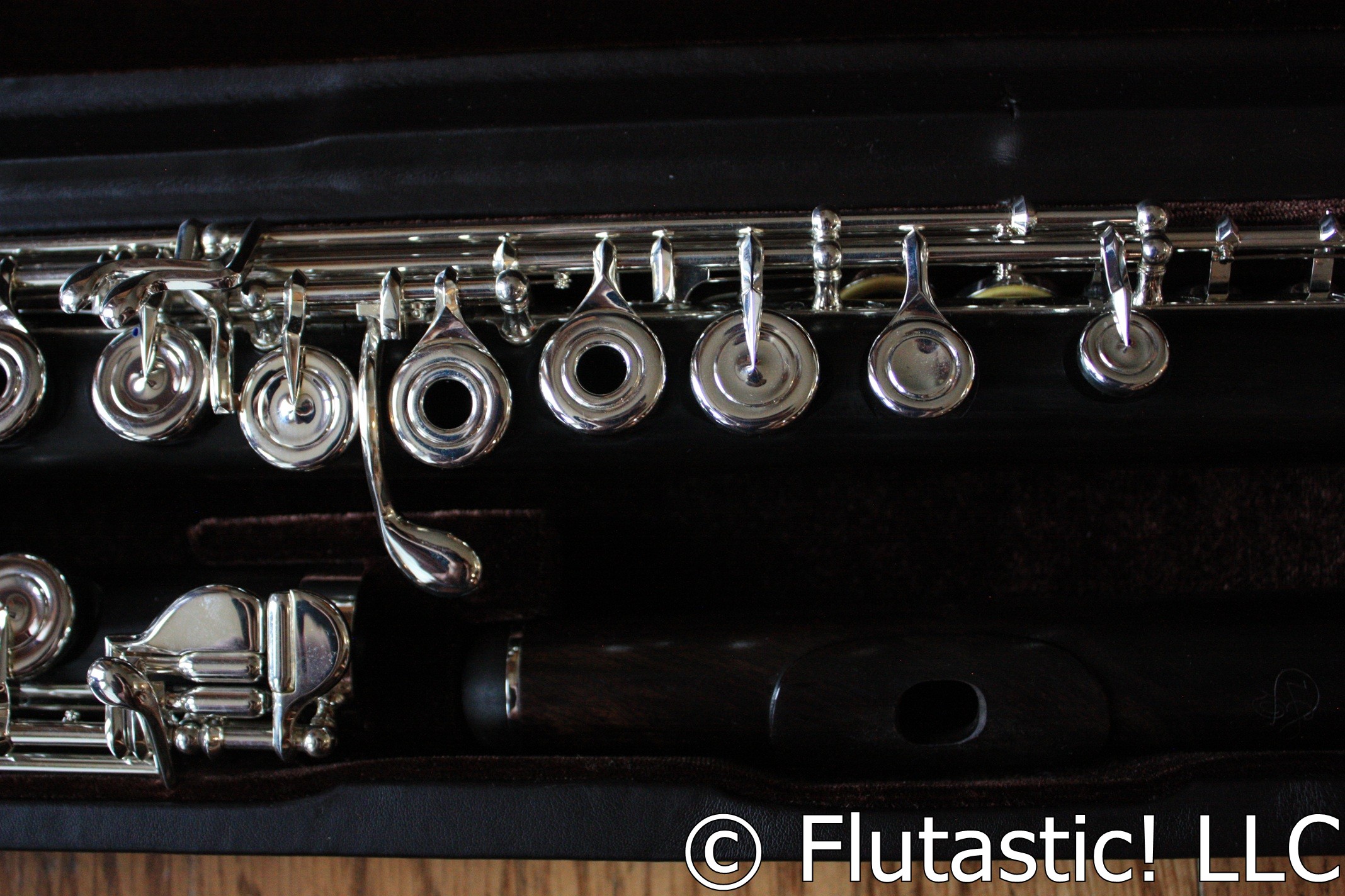 Di Zhao Grenadilla Wood Flute w/ Split-E, C# Trill, D# Roller and B Foot (New) - Image 6